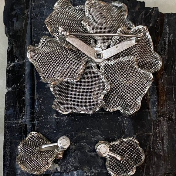 Vintage Bond Boyd sterling Silver blue Brooch and rhinestone earrings, Flowers - Picture 1 of 9